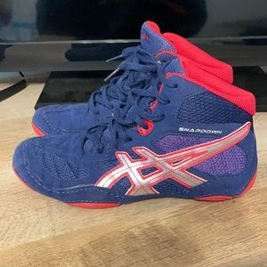 ASICS snap down wrestling shoes youth 5